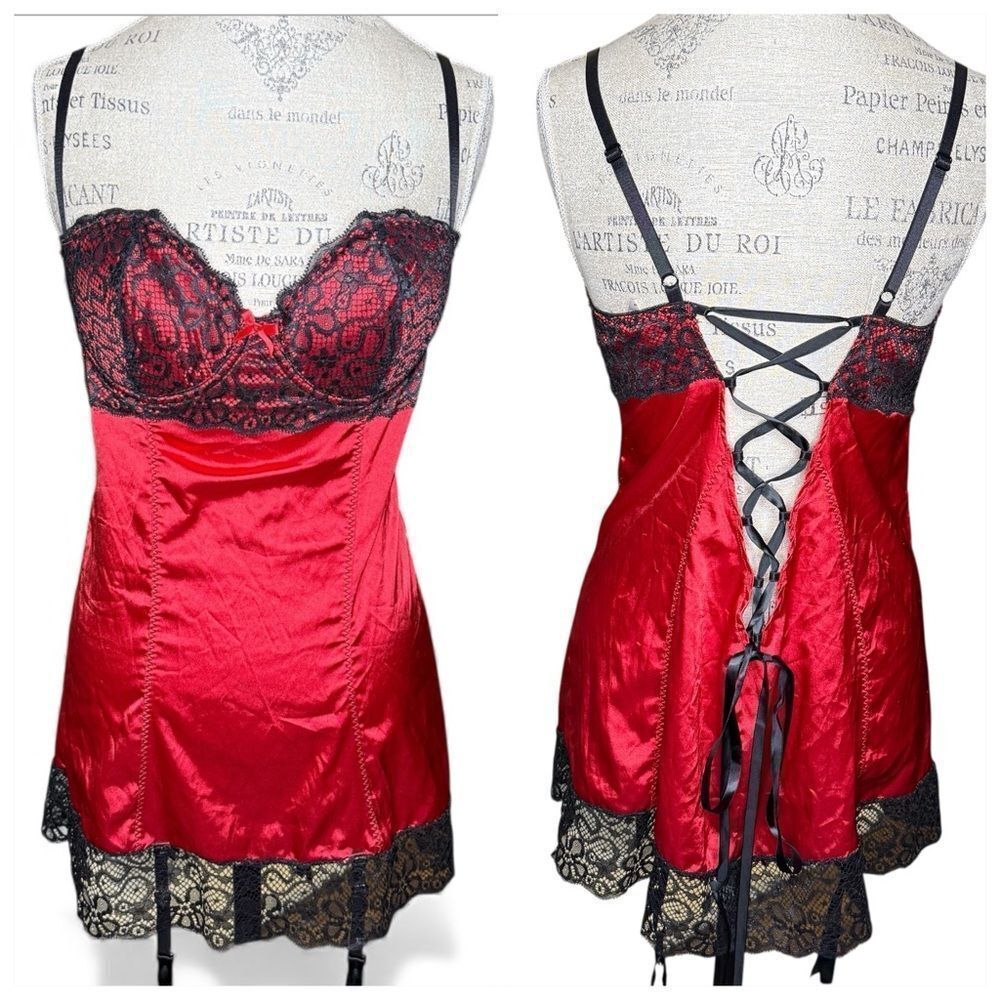 Vintage Y2K Frederick’s Of Hollywood Red Black Lace Chemise Lingerie Garters XL